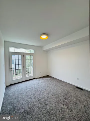 $400,000 | 5822 Oakdale Vlg Road, Ijamsville, MD 21754