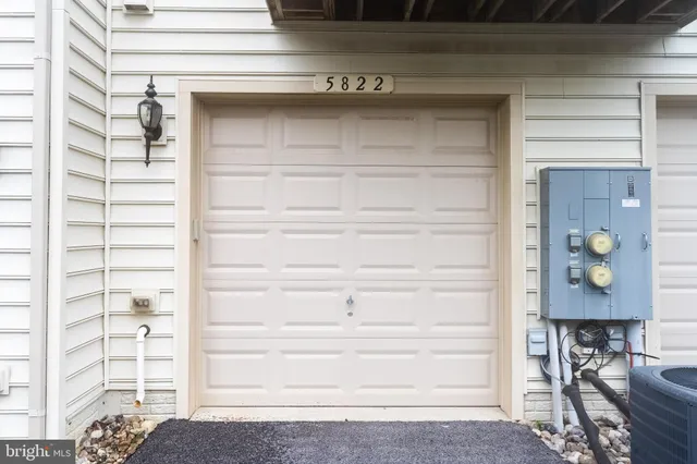 $400,000 | 5822 Oakdale Vlg Road, Ijamsville, MD 21754