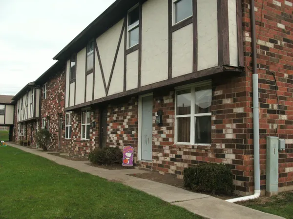 $1,600 | 5268 Brandenberry Drive, Unit 5264, Columbus, OH 43228