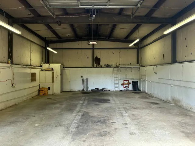 a view of a garage