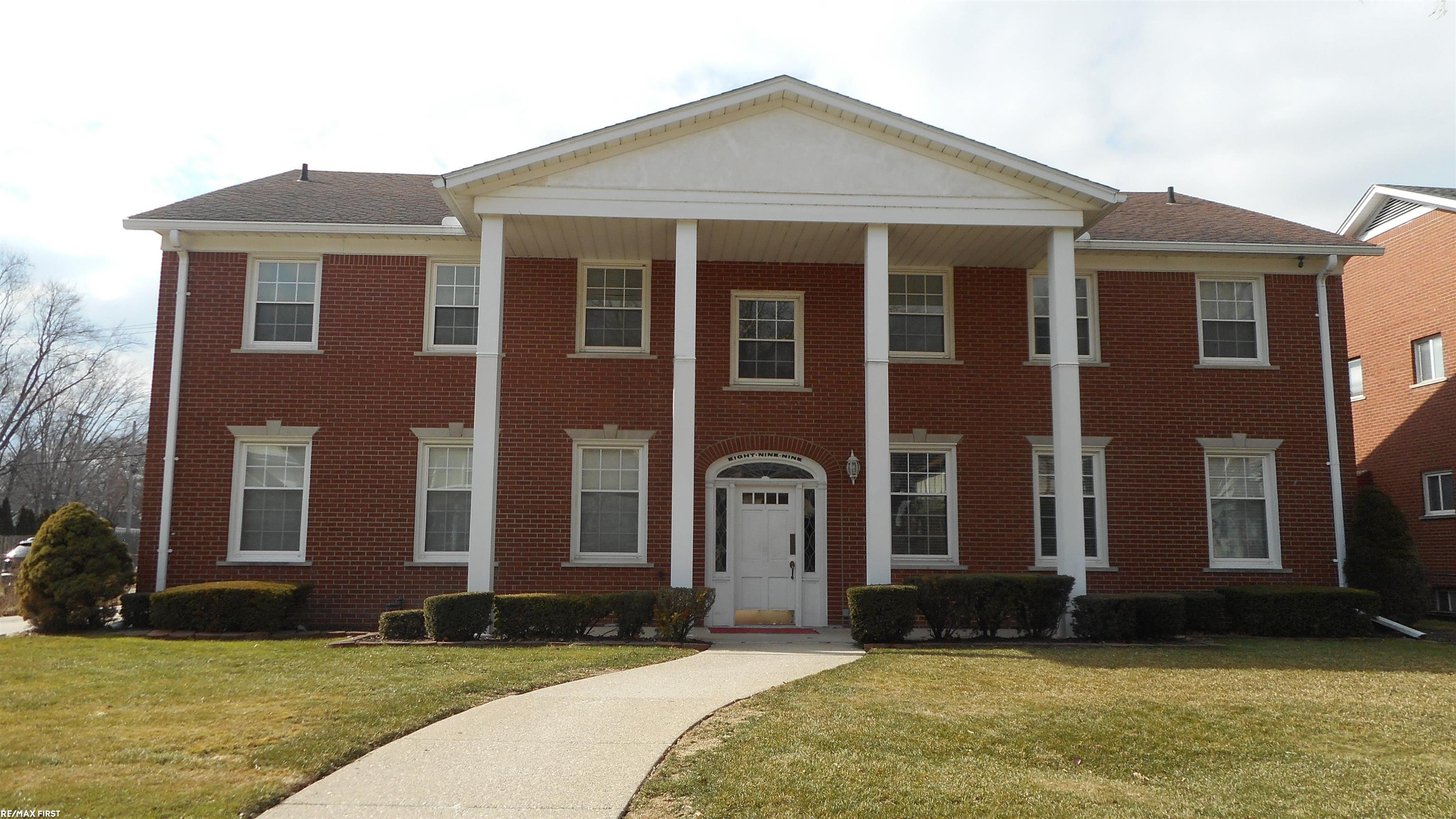 899 Neff Road, Unit 2 Grosse Pointe, MI 48230 - Photo 1 of 19