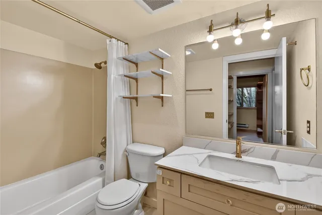 $2,600 | 9805 Avondale Road Northeast, Unit S252, Redmond, WA 98052