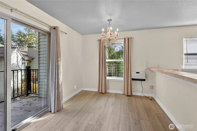 $2,600 | 9805 Avondale Road Northeast, Unit S252, Redmond, WA 98052