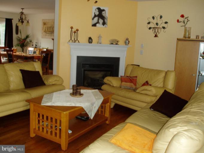 156 Cherry Grove Road Earleville, MD 21919 - Photo 9 of 20 Living Room
