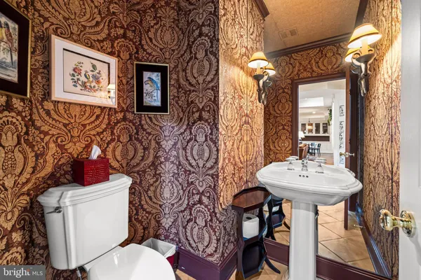 $1,125,000 | 7 Hambleton Court, Baltimore, MD 21208