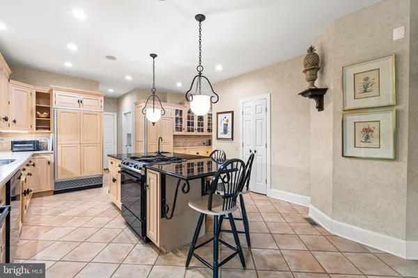 $1,125,000 | 7 Hambleton Court, Baltimore, MD 21208