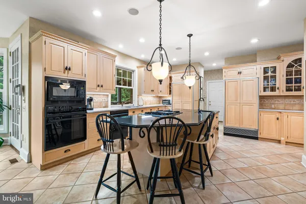 $1,125,000 | 7 Hambleton Court, Baltimore, MD 21208