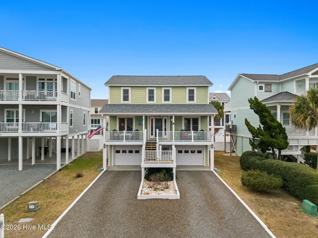 $820,000 | 118 Clipper Ship Drive, Holden Beach, NC 28462
