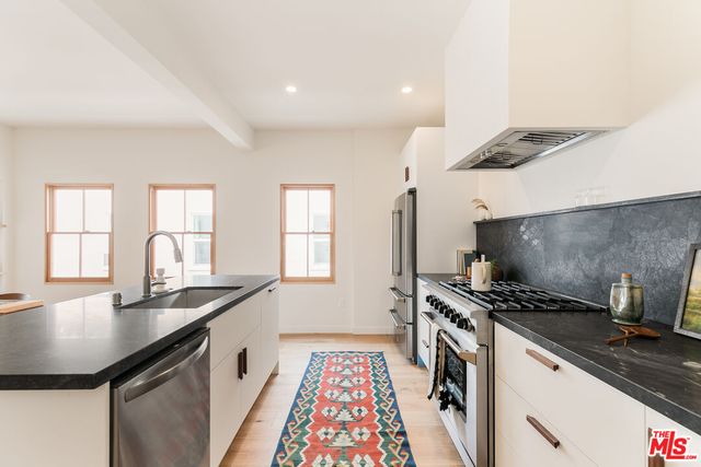 $999,000 | 346 1/2 North Gardner Street, Los Angeles, CA 90036