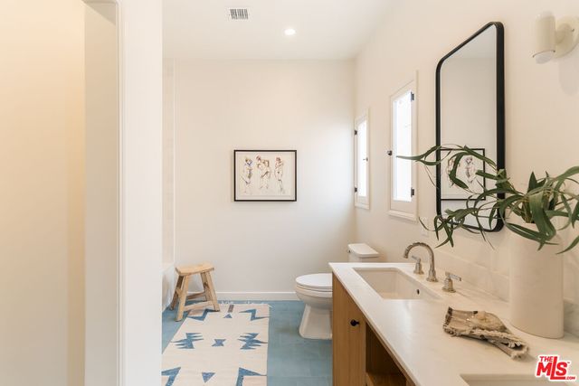 $999,000 | 346 1/2 North Gardner Street, Los Angeles, CA 90036