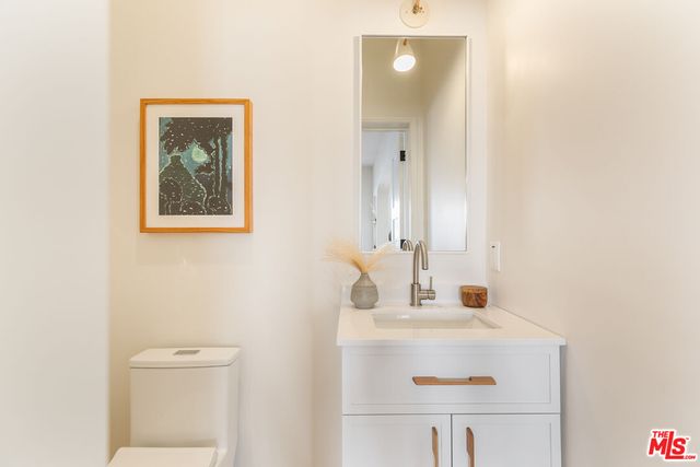 $999,000 | 346 1/2 North Gardner Street, Los Angeles, CA 90036