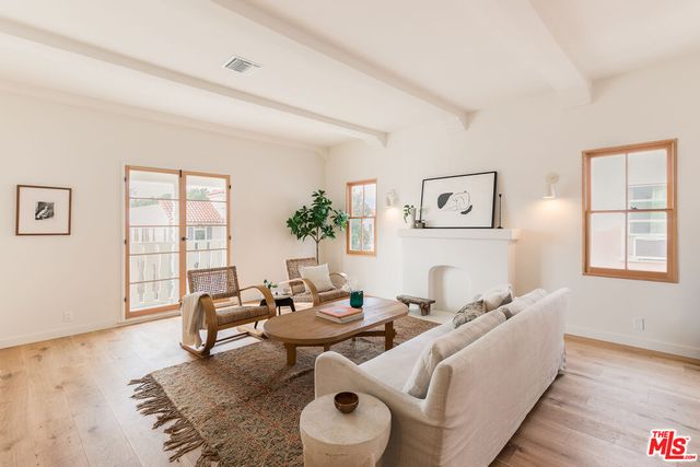 $999,000 | 346 1/2 North Gardner Street, Los Angeles, CA 90036