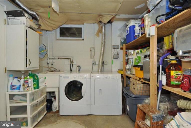 9311 Oak Spring Court Frederick, MD 21701 - Photo 19 of 30 Laundry Area 1