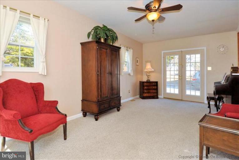 9311 Oak Spring Court Frederick, MD 21701 - Photo 9 of 30 Living Room #2