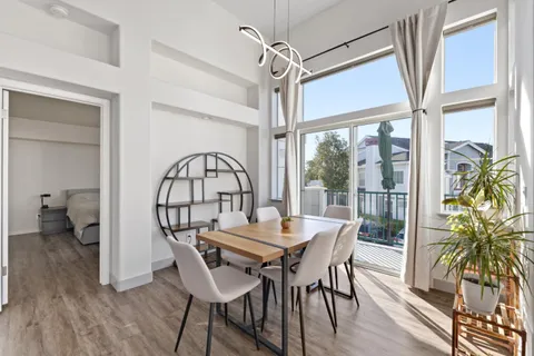 $900,000 | 565 Shoal Circle, Redwood City, CA 94065