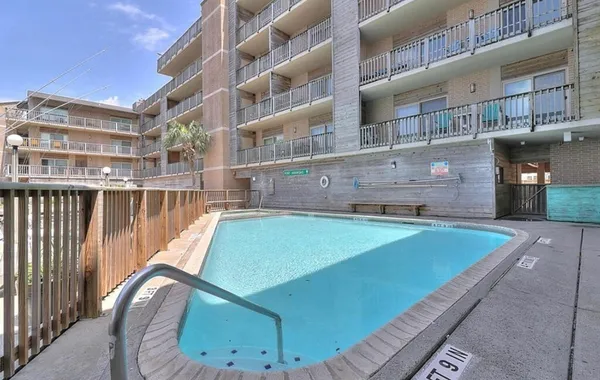 $4,000 | 200 West Cotter Avenue, Unit B3, Port Aransas, TX 78373