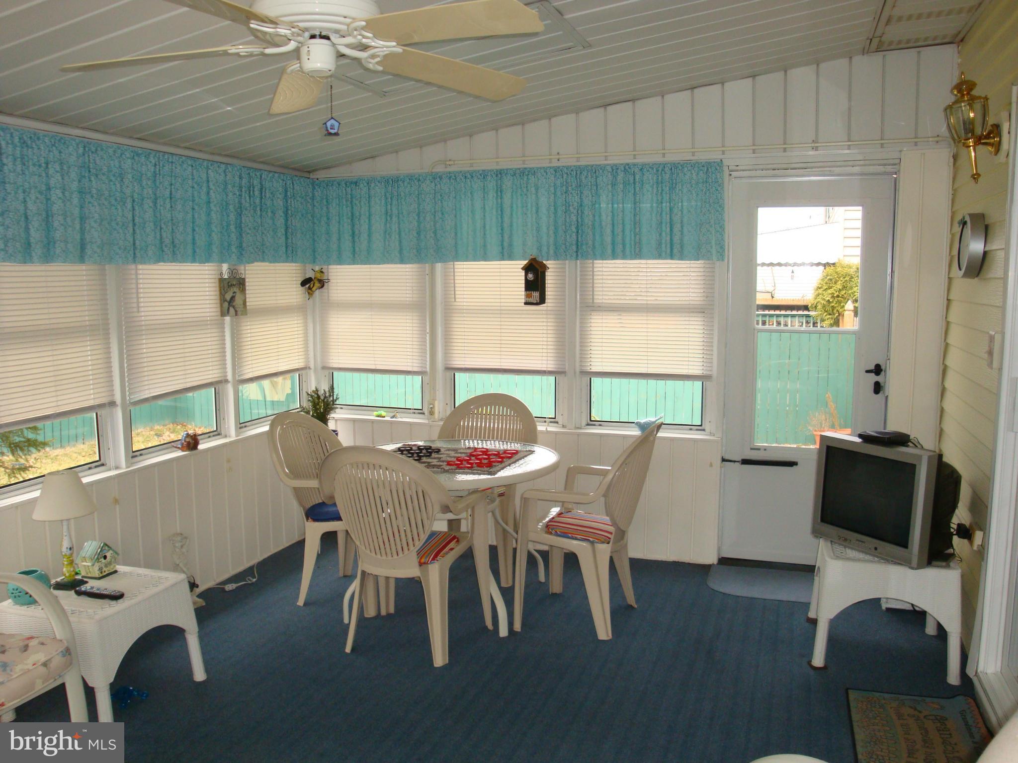 9010 Moonstone Road Baltimore, MD 21236 - Photo 2 of 30 Beautiful Sun Room