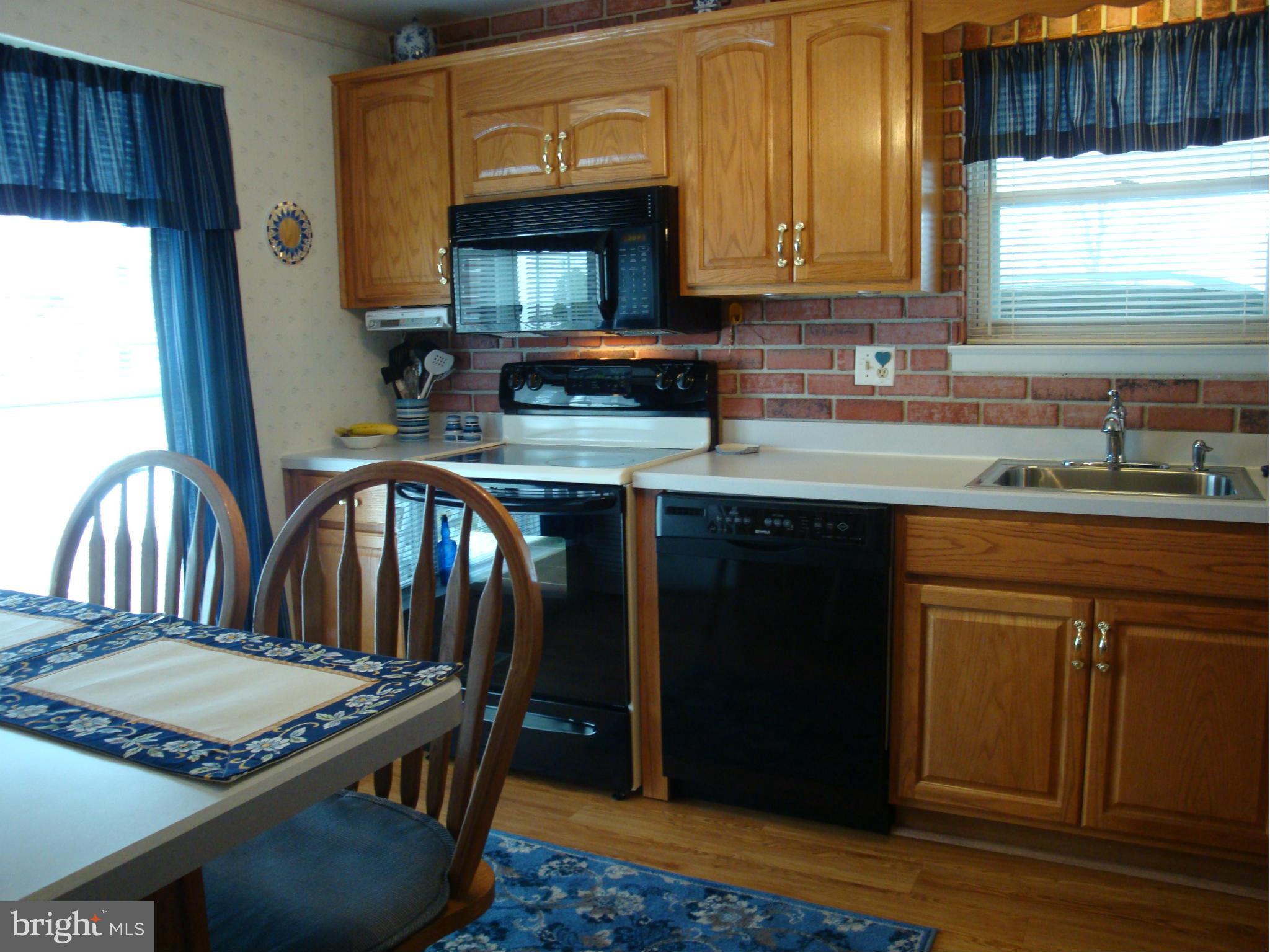 9010 Moonstone Road Baltimore, MD 21236 - Photo 11 of 30 Kitchen