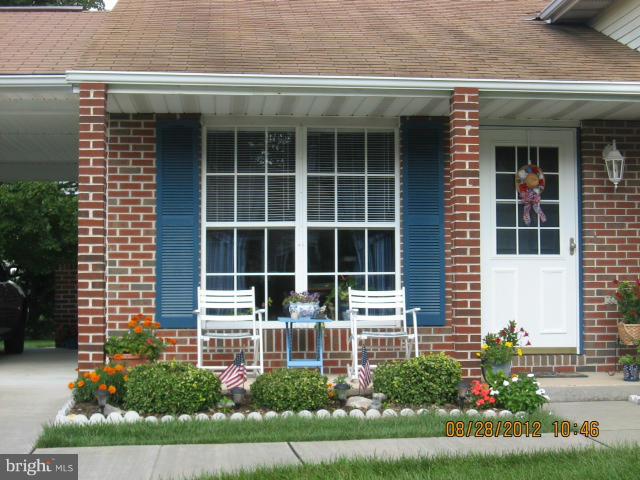 9010 Moonstone Road Baltimore, MD 21236 - Photo 29 of 30 Front Porch