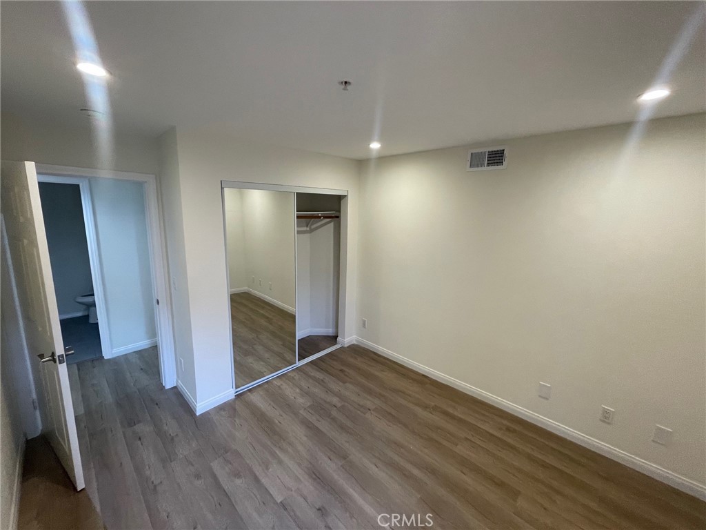 116 West Maple Street, Unit 6 Glendale, CA 91204 - Photo 10 of 13 bed 2