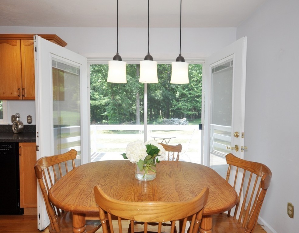 10 May Road Westford, MA 01886 - Photo 3 of 19 Gallery Image 3
