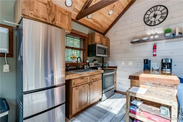 $282,500 | 6150 South Chases Lake Road, Glenfield, NY 13343