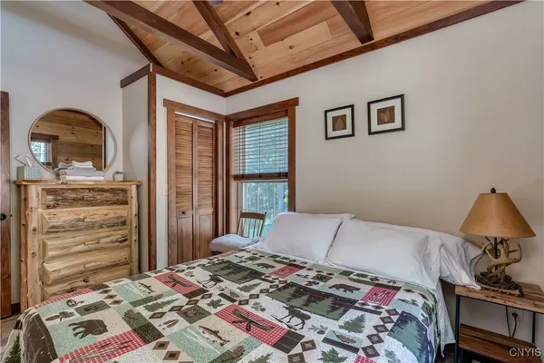 $282,500 | 6150 South Chases Lake Road, Glenfield, NY 13343