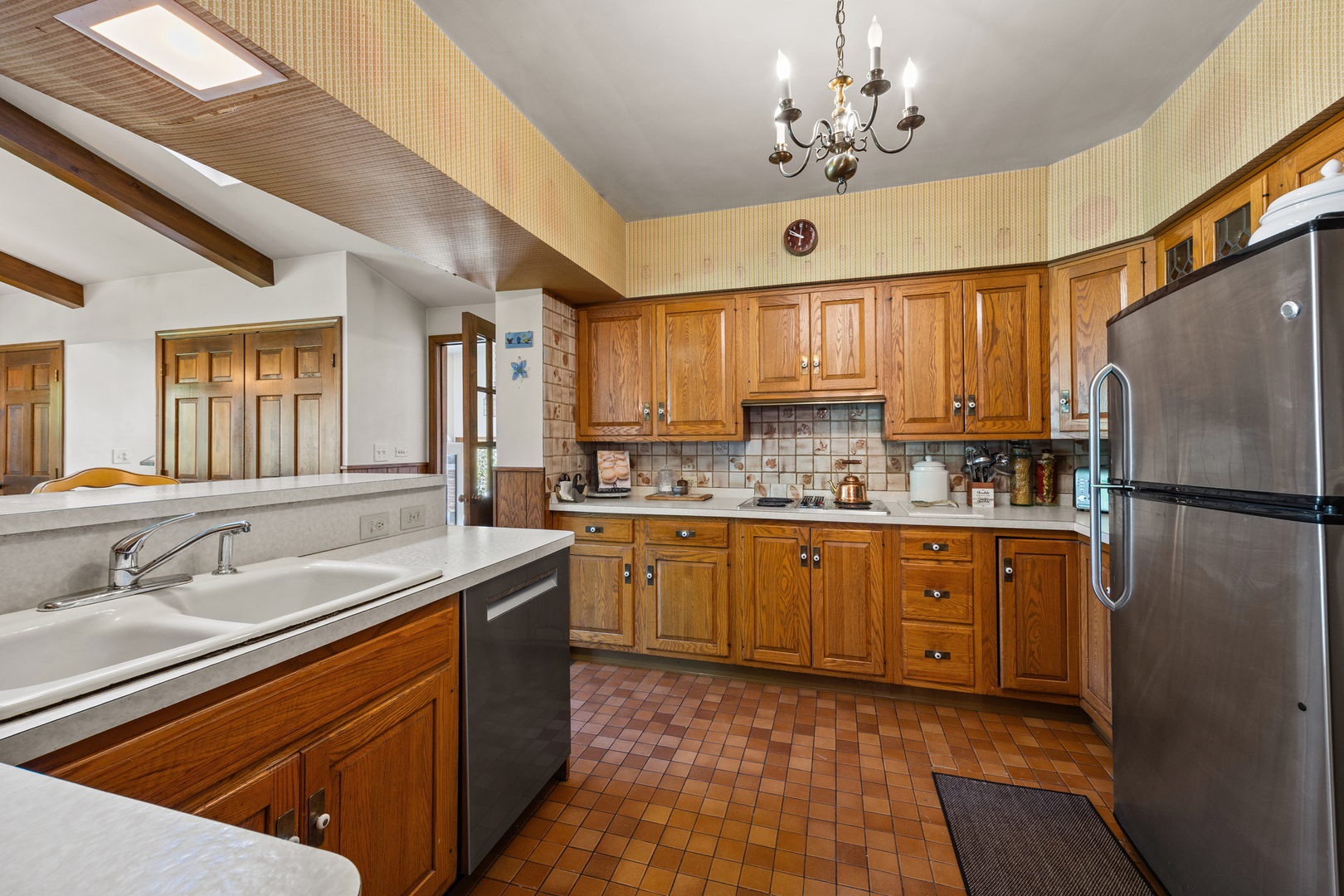 731 Selborne Road Riverside, IL 60546 - Photo 13 of 37