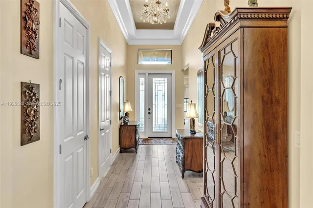 $899,000 | 9172 Leon Circle East, Parkland, FL 33076