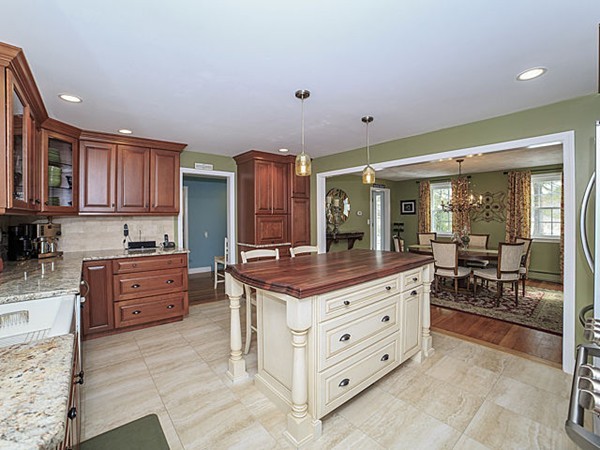 226 Concord Road Wayland, MA 01778 - Photo 4 of 16 Gallery Image 4
