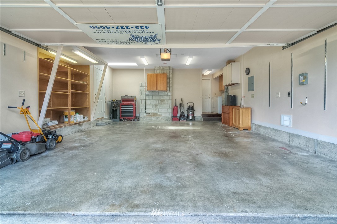 3917 Northeast 11th Place Renton, WA 98056 - Photo 15 of 19