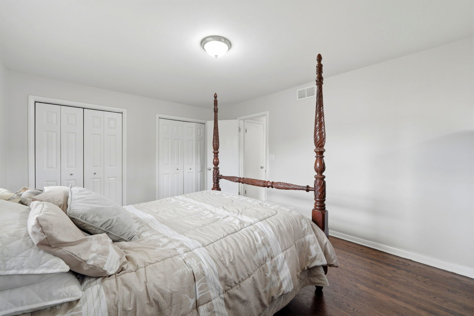 389 Michael John Drive Park Ridge, IL 60068 - Photo 14 of 40