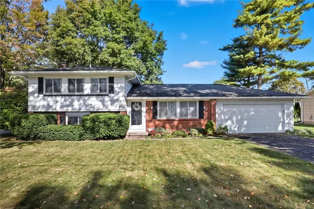 $229,900 | 568 English Road, Greece, NY 14616