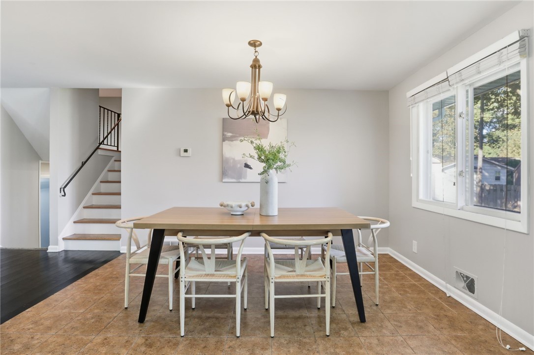 568 English Road Greece, NY 14616 - Photo 14 of 39