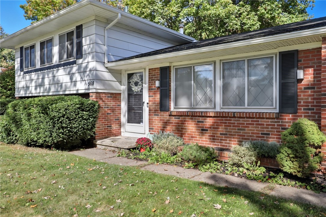 568 English Road Greece, NY 14616 - Photo 2 of 39