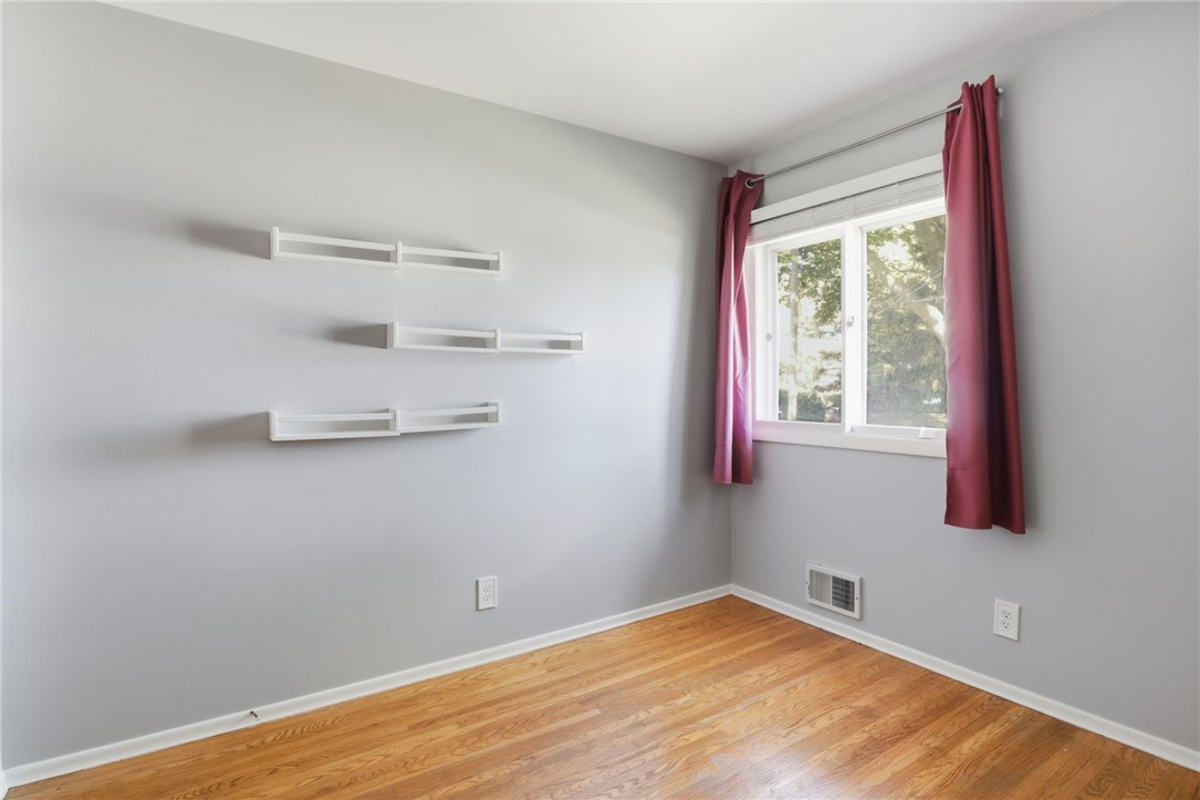 568 English Road Greece, NY 14616 - Photo 24 of 39