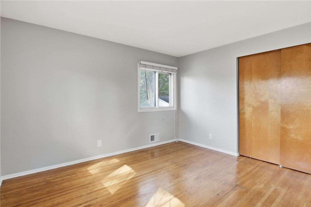 568 English Road Greece, NY 14616 - Photo 26 of 39