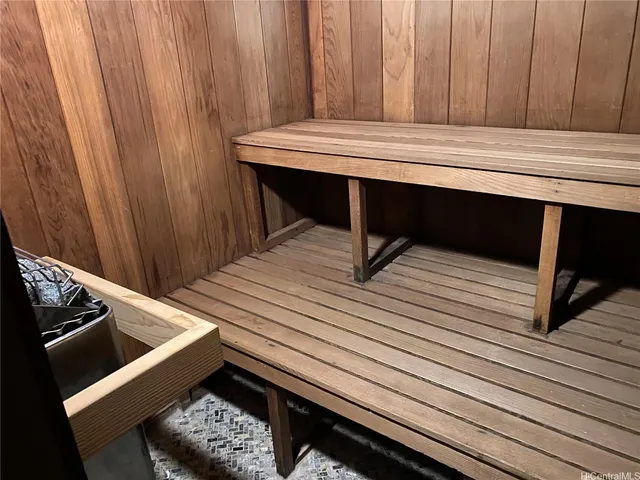 $3,500 | 2410 Cleghorn Street, Unit 3001, Honolulu, HI 96815