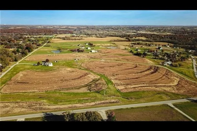 $205,000 | Tract 'd' 214th Street, Belton, MO 64012