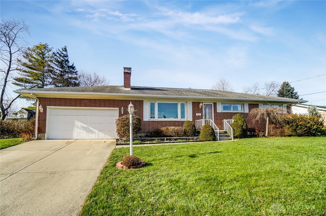 5247 West Ridgewood Road Springfield, OH 45503 - Photo 3 of 43