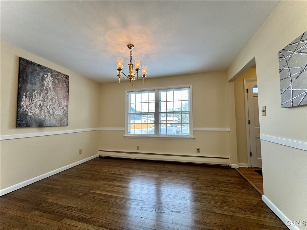 11 Northridge Road DeWitt, NY 13214 - Photo 14 of 43 Dining room