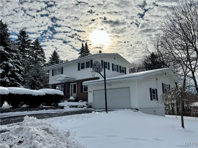 $329,000 | 11 Northridge Road, DeWitt, NY 13214