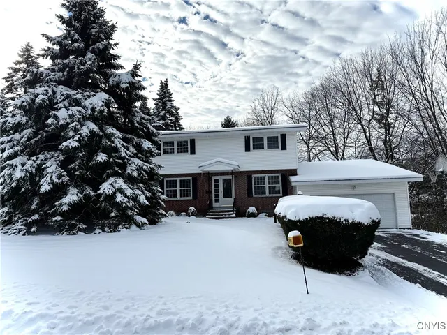 $329,000 | 11 Northridge Road, DeWitt, NY 13214