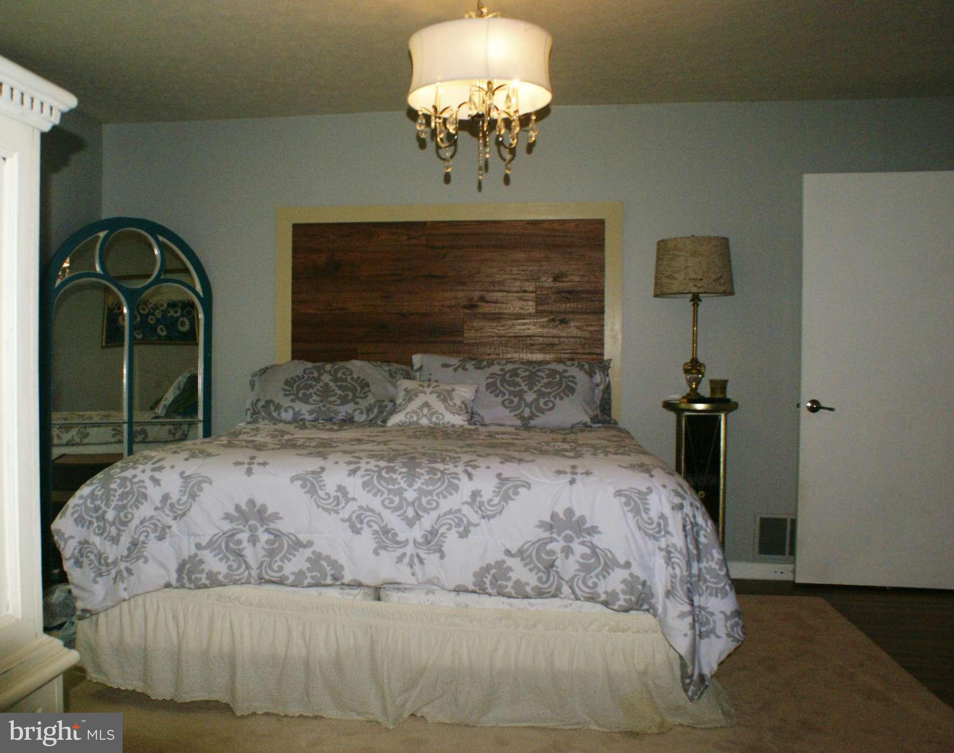 387 Rest Church Road Winchester, VA 22603 - Photo 14 of 19 Bedroom (Master)