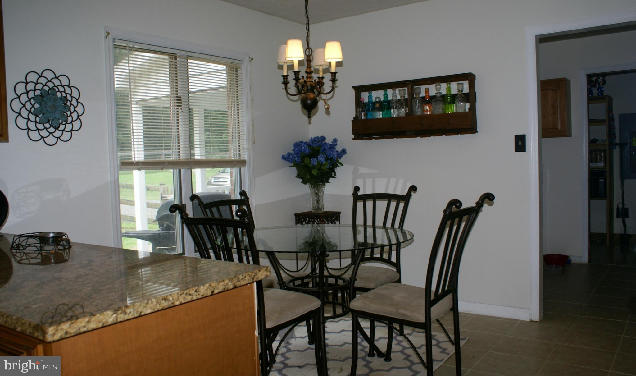 387 Rest Church Road Winchester, VA 22603 - Photo 5 of 19 Interior (General)