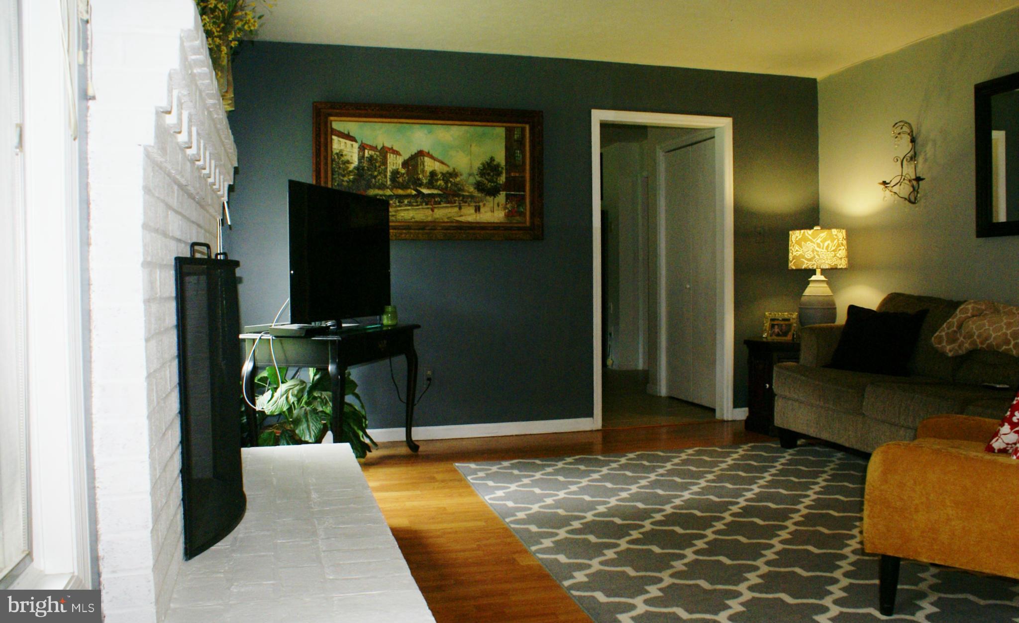 387 Rest Church Road Winchester, VA 22603 - Photo 8 of 19 Family Room