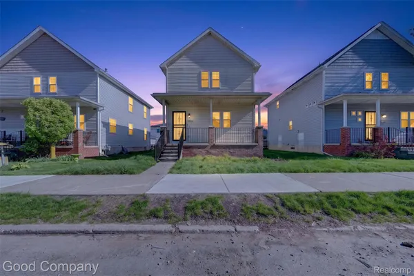 $218,000 | 2320 Andrus Street, Hamtramck, MI 48212