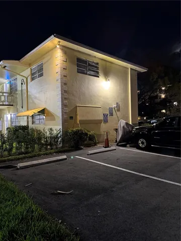 $245,000 | 1501 Arthur Street, Unit 10, Hollywood, FL 33020