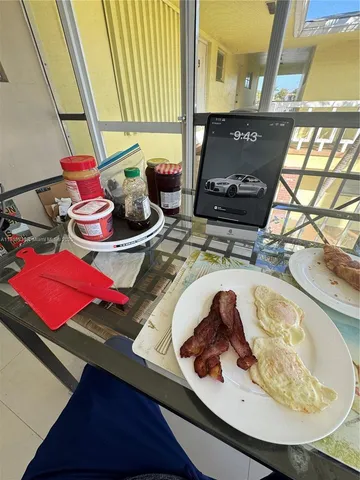 $245,000 | 1501 Arthur Street, Unit 10, Hollywood, FL 33020