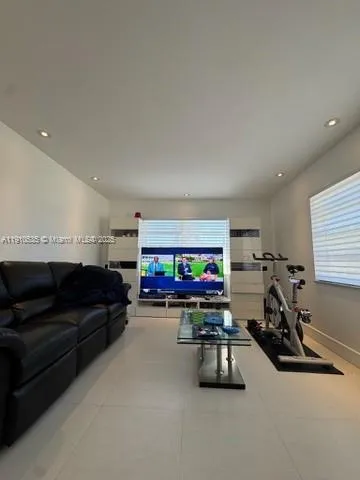 $245,000 | 1501 Arthur Street, Unit 10, Hollywood, FL 33020